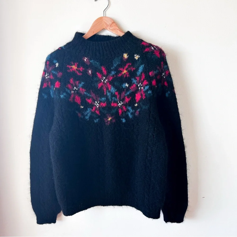 L.L. Bean Vintage 80s Floral Black Mohair Sweater XL - Picture 1 of 10